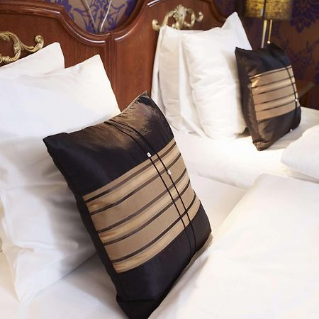Hotel Kung Carl, Worldhotels Crafted Stockholm Exterior photo